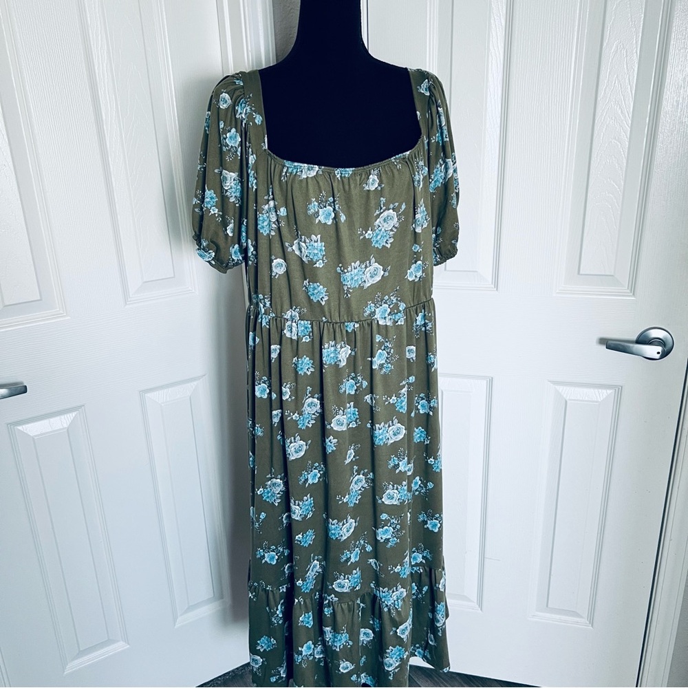 🦋 New! Plus Size Green & Blue Floral Tiered Stretch Summer Dress Size 3X